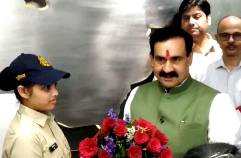 constable-meenakshi-verma-becomes-1-day-home-minis